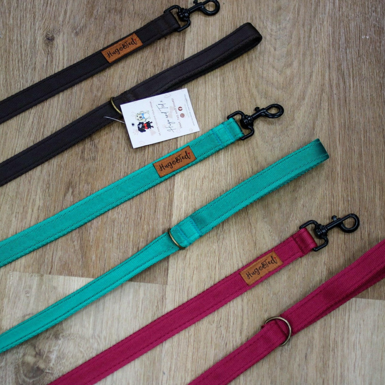 WATERPROOF WIPE CLEAN AND STINK FREE DOG COLLARS AND LEADS Hugo and Ted