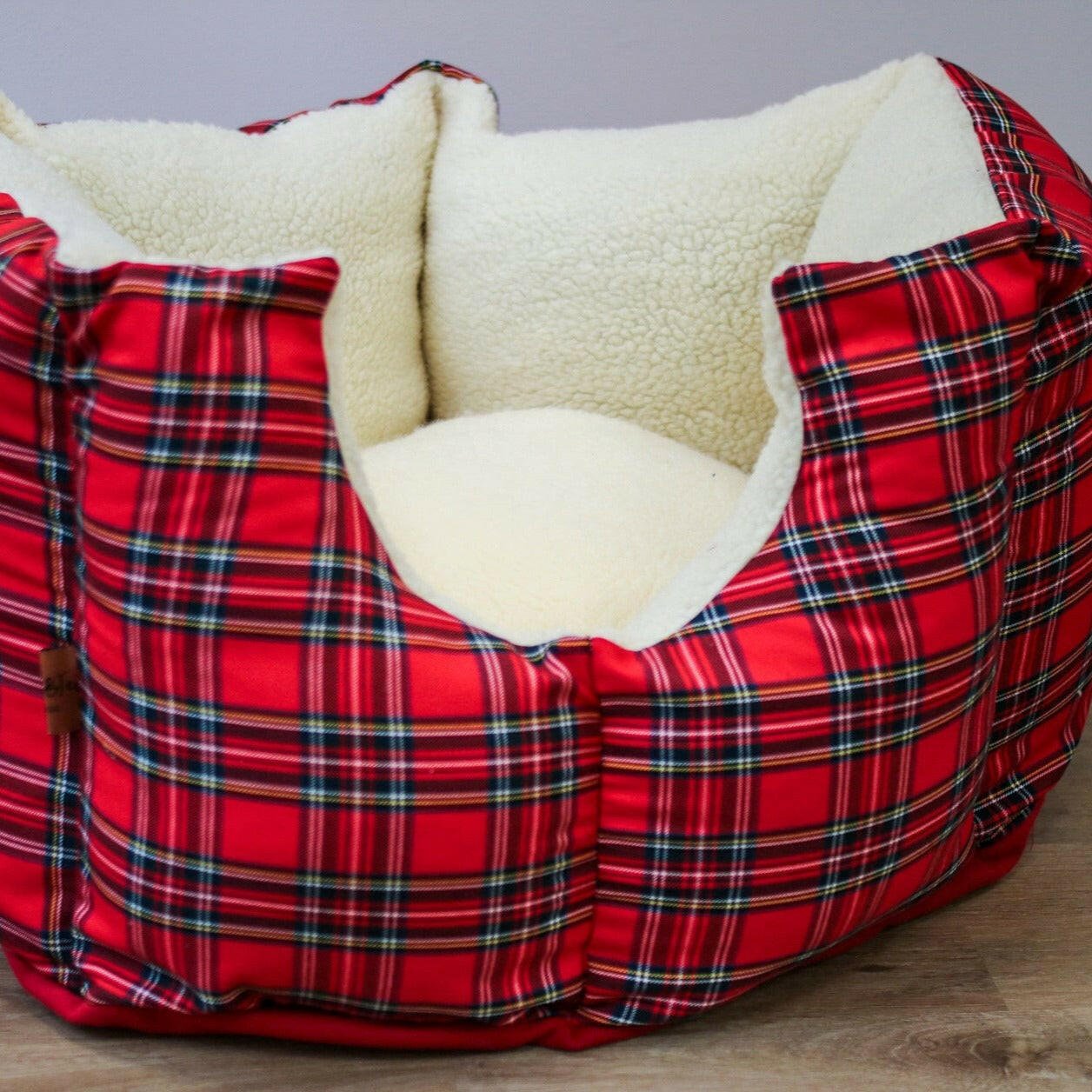 Tartan Collection Fortress Beds: A Cosy Den For Your Pet – Hugo and Ted